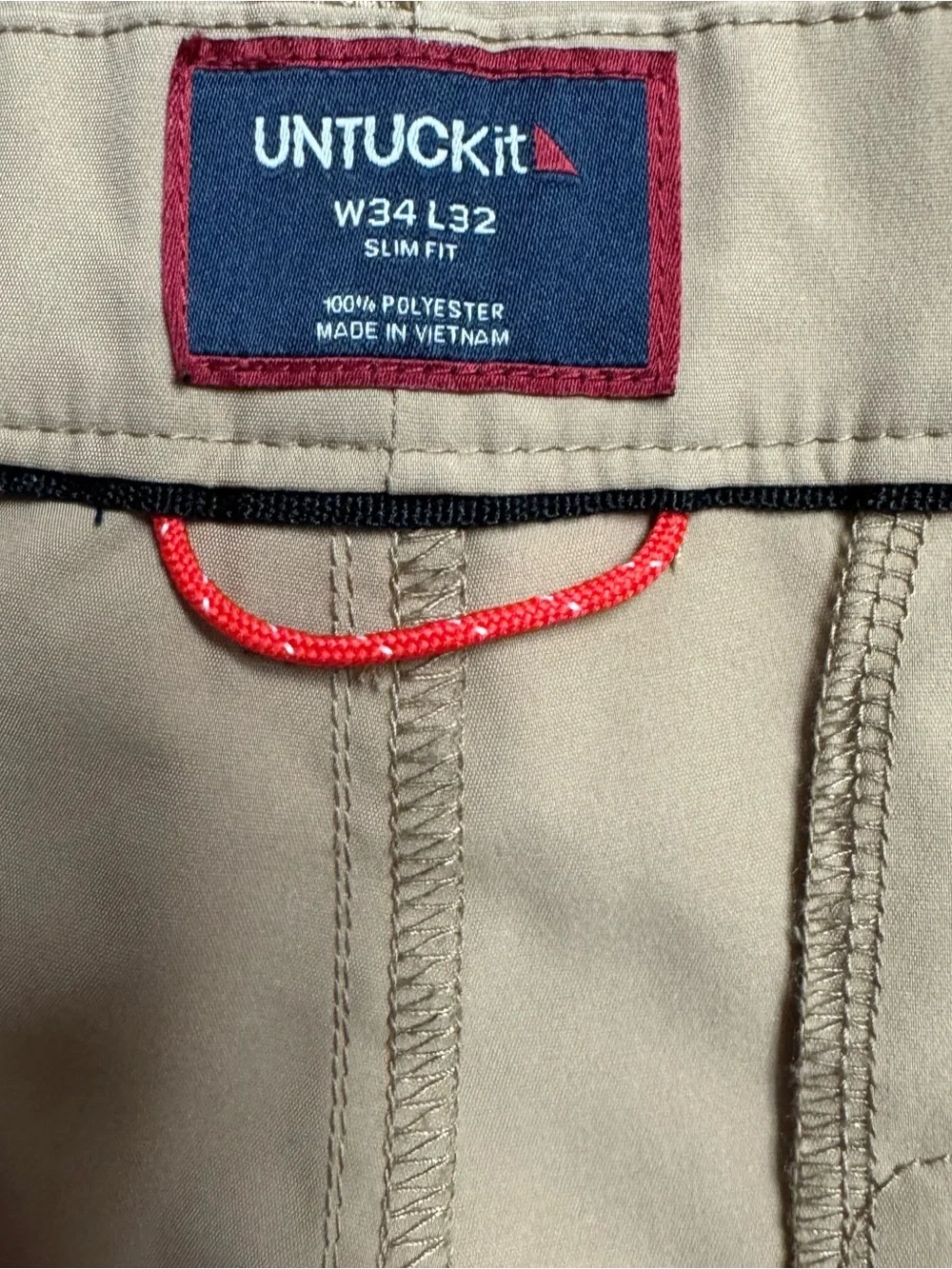 UNTUCKit traveler tech